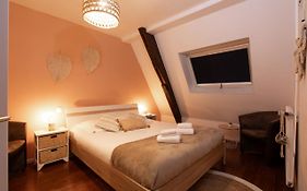 La Loge By 